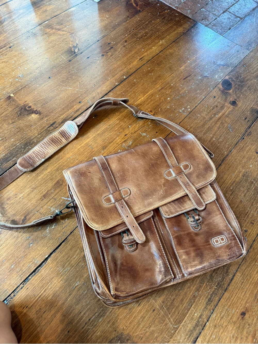 BedStu Vintage-Style Brown Leather Messenger Bag and Laptop Bag